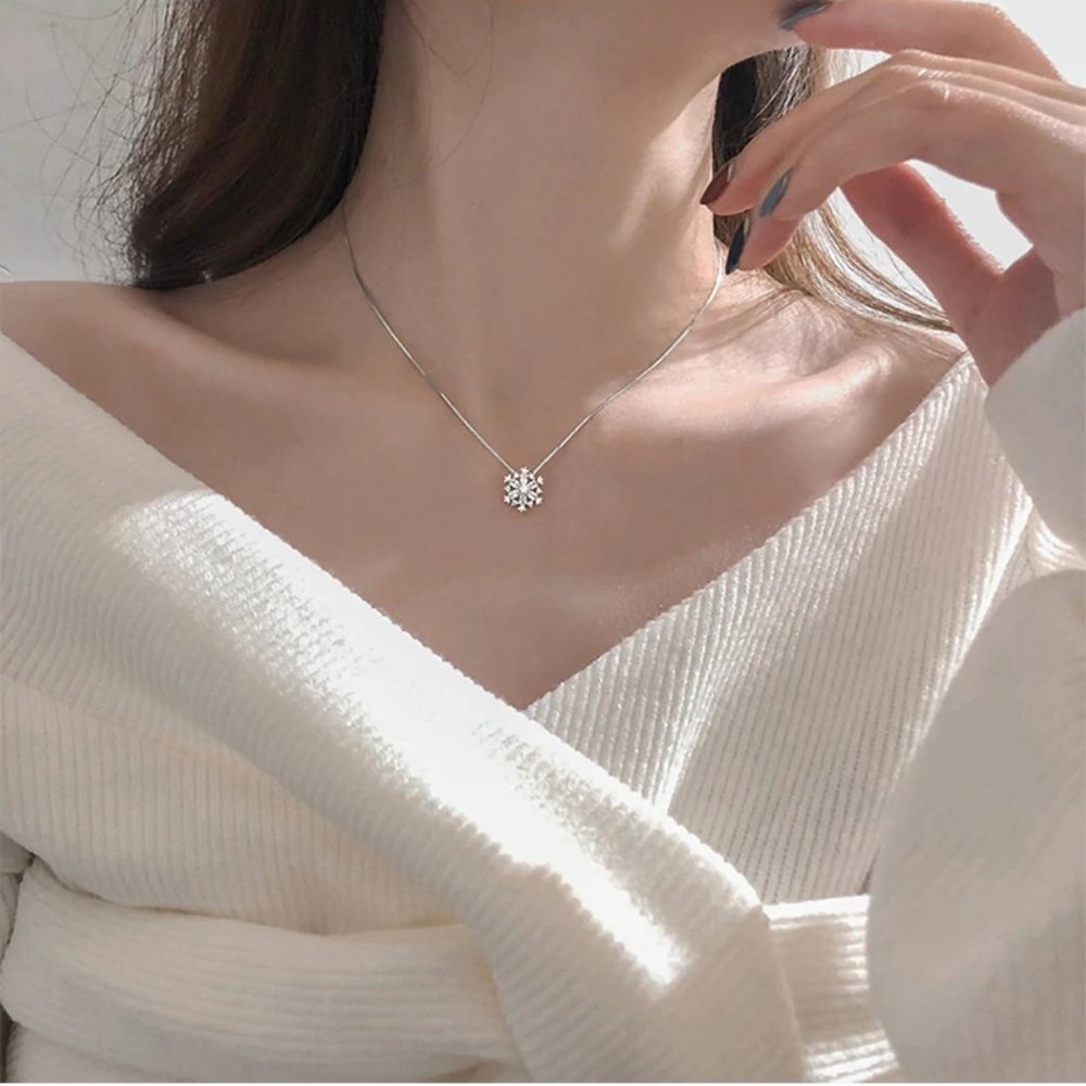 NEW 925 Silver Diamond Snowflake Necklace A4 - Picture 11 of 12